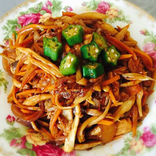 美味的鸡丝杏鲍菇
