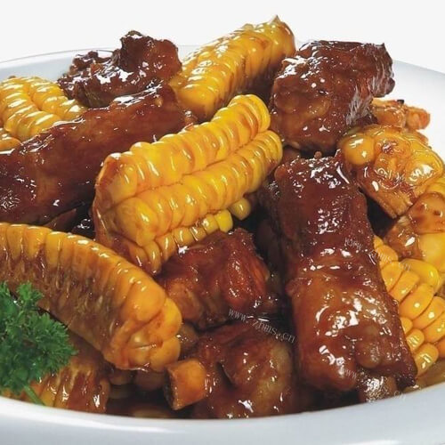 美味的玉米红烧排骨