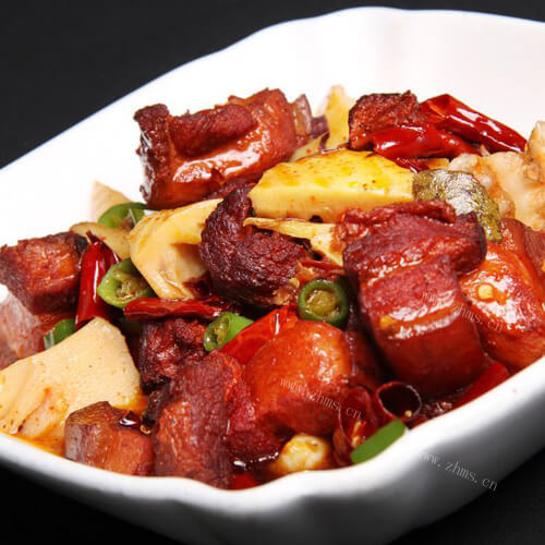 美味的苦笋红烧肉