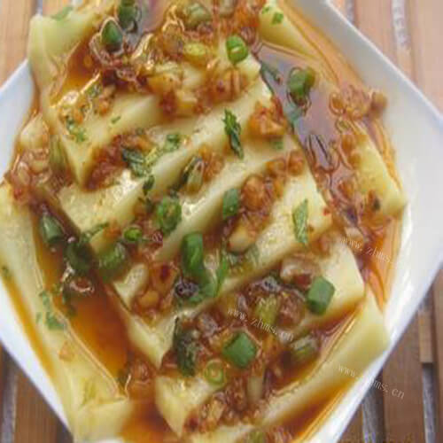 美味的蒜香米豆腐