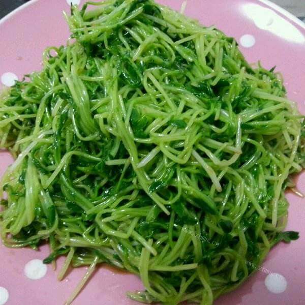 五味俱全的凉拌豌豆尖