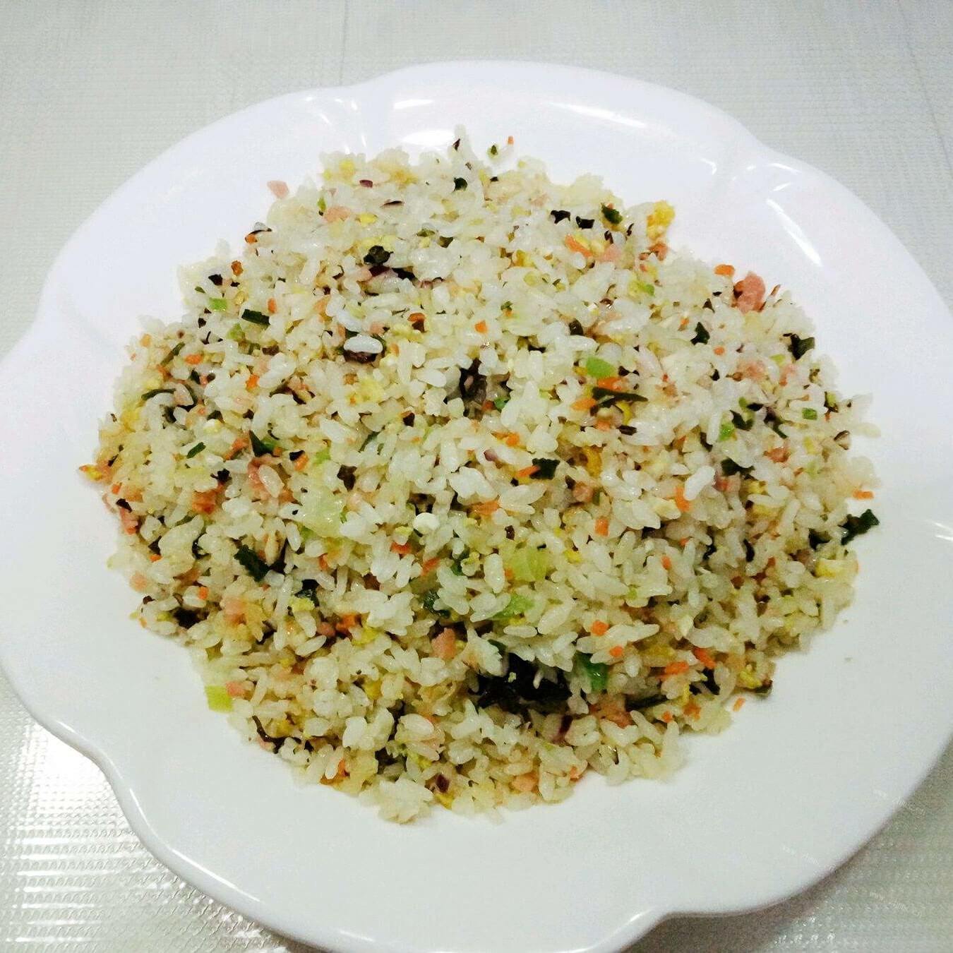 鲜美的虾油海带炒饭