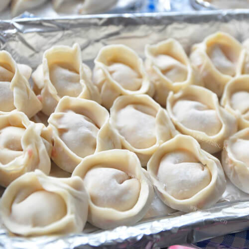 鲜甜的胡萝卜马蹄饺子