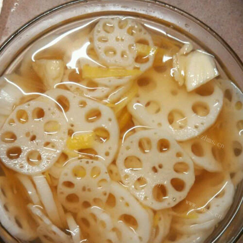 美味蜂蜜柠檬渍莲藕