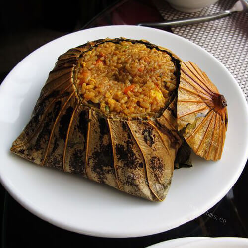 美味荷叶煲仔饭