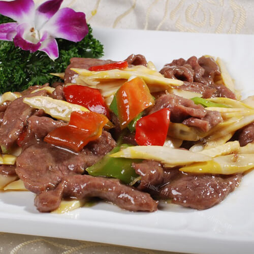 脆嫩可口的冬笋炒牛肉