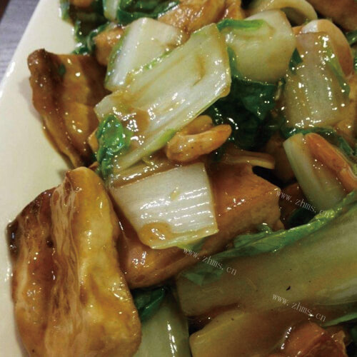 美味的肉末白菜炒米干