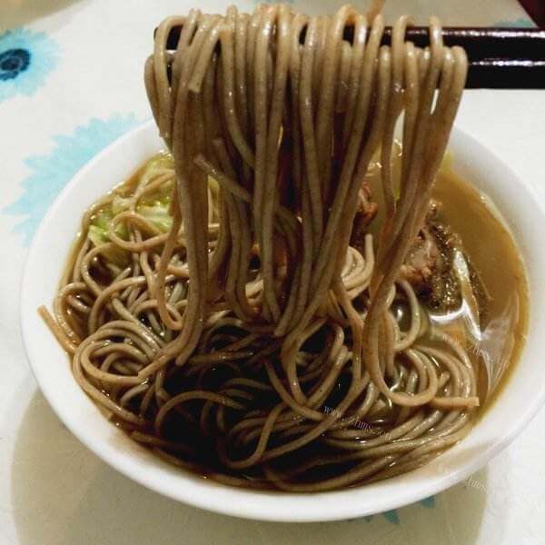 可口的手擀荞麦面