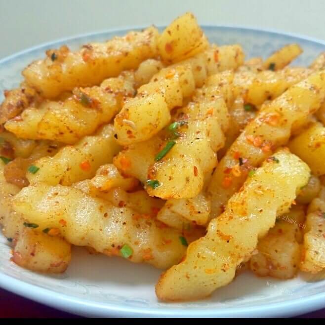 自制香辣狼牙土豆 