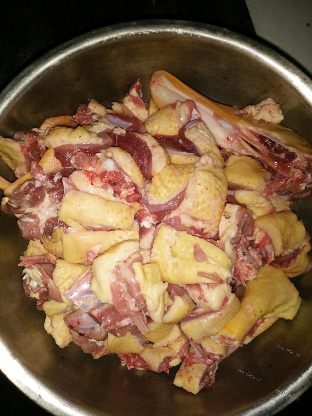 美味的红烧莴笋鸭做法图解1)