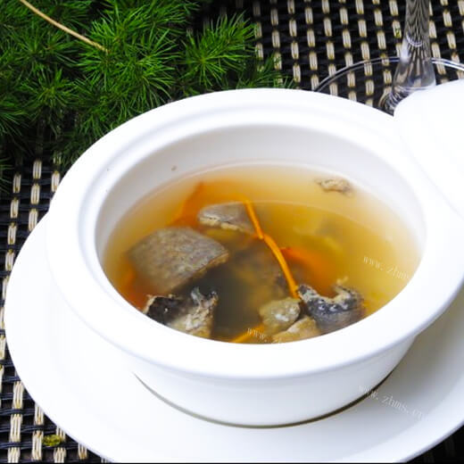 虫草花姬松茸炖鸡汤