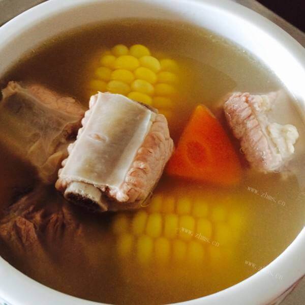 自制玉米排骨胡萝卜汤