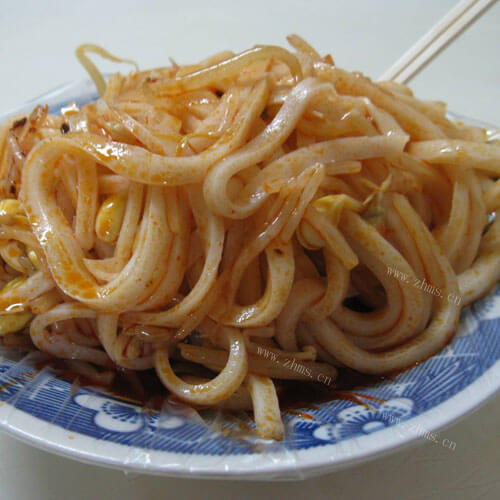 家庭版麻辣牛筋面