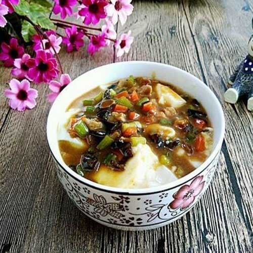 美味的鸡蛋卤豆腐脑