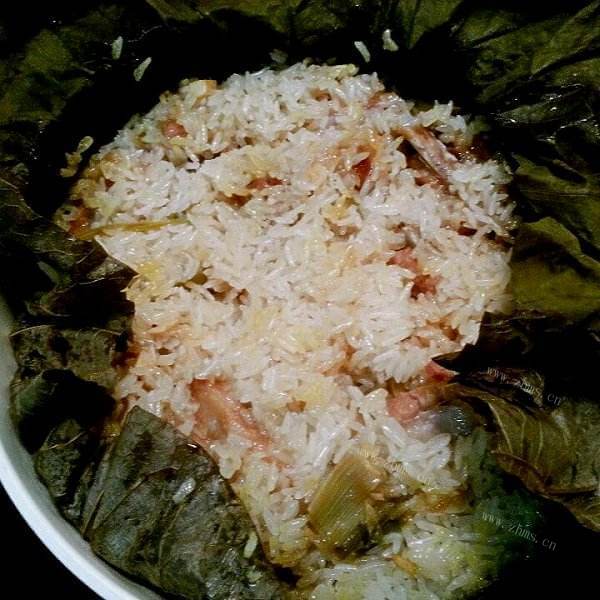 荷叶排骨土豆糯米饭