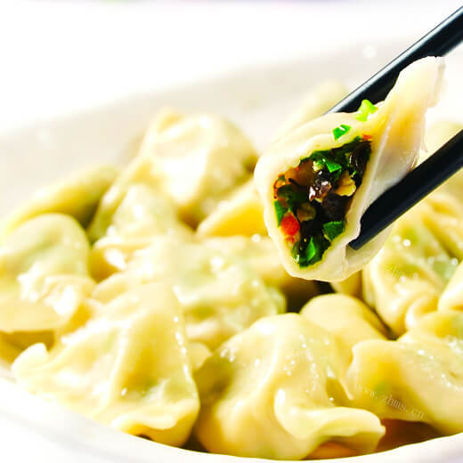 色香味俱全的韭菜三鲜饺子