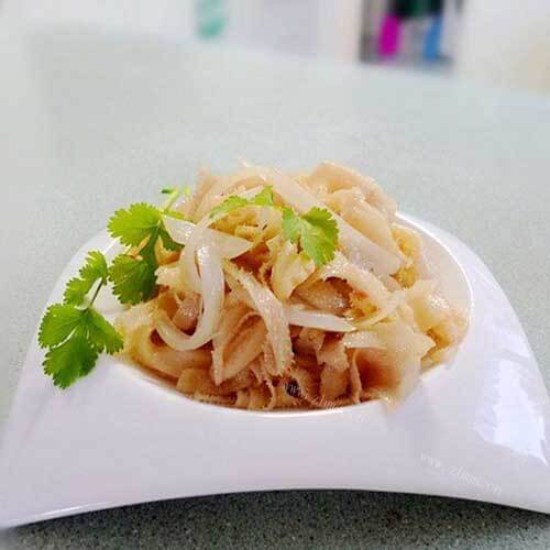 美味的洋葱炒牛百叶