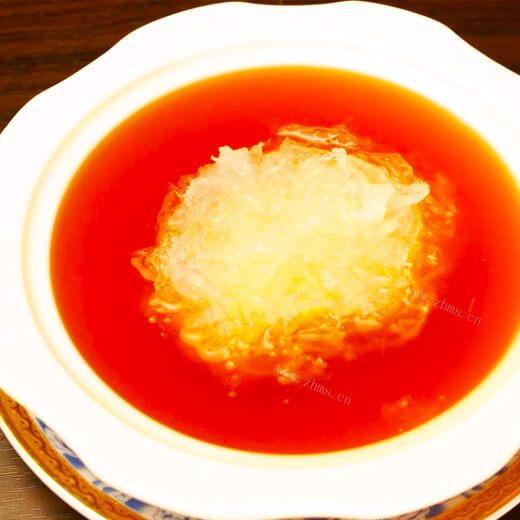 美味的冰糖红枣炖燕窝