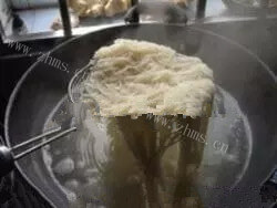 色香味俱全的菠菜牛肉粉做法图解1)