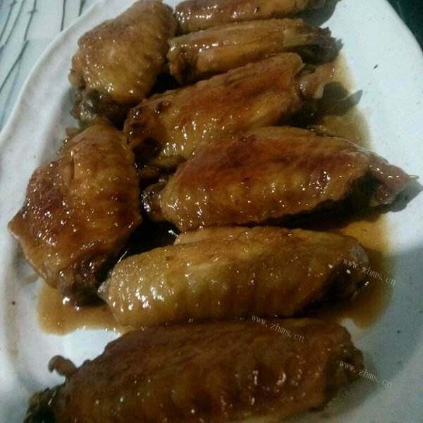 美味可口的鲜嫩多汁可乐鸡块