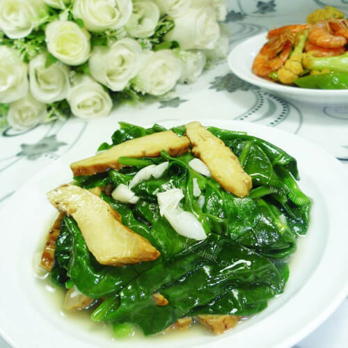 回味无穷的辣炒木耳菜