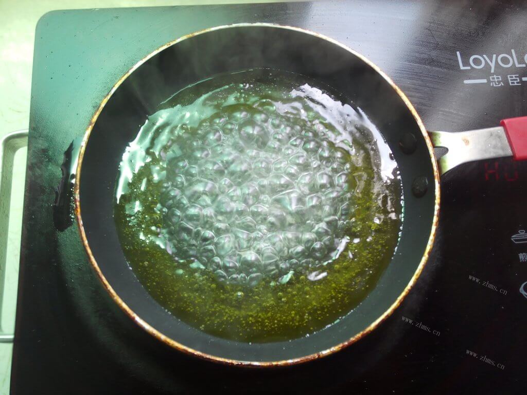 美味的奶油天鹅泡芙做法图解2)