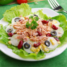 健康美味鲜蔬金枪鱼沙拉