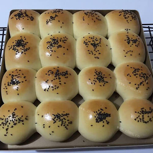 醇香的芒果果酱小餐包
