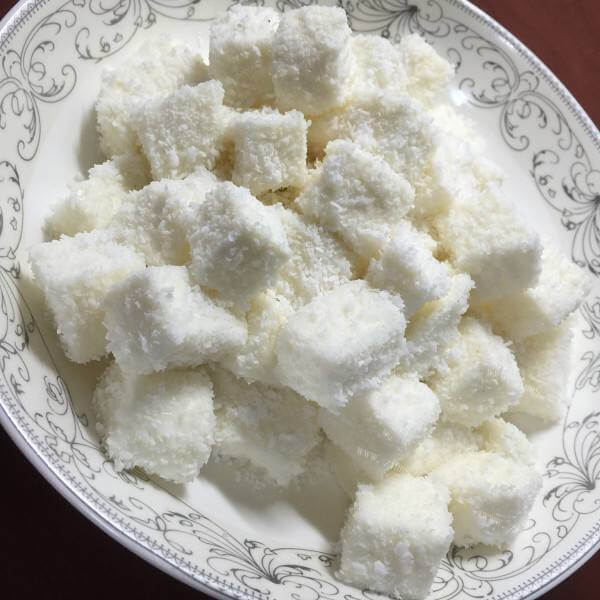 自制的香滑椰奶冻