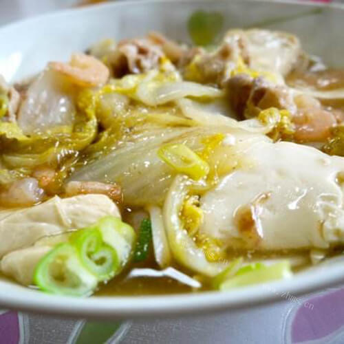 家常白菜虾仁烩豆腐