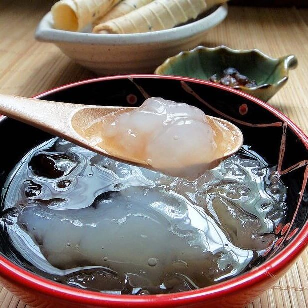 家常桃胶炖雪蛤