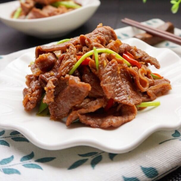 美味的小炒羊肉渣