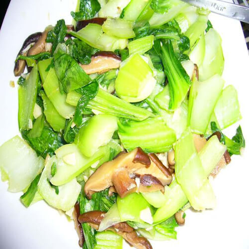 美味炒鸡肉香菇油菜