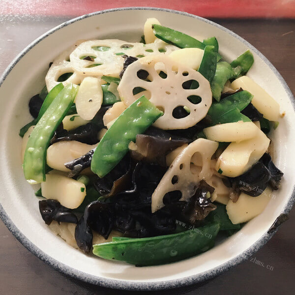 家常毛豆炒嫩藕