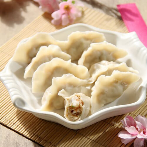 自制胡萝卜虾泥水饺