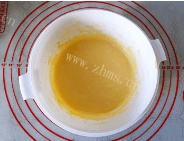 清甜的苹果奶油奶酪派做法图解7)