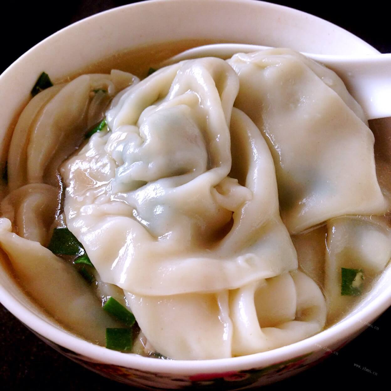 营养丰富的香椿大肉饺