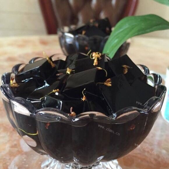 美味的桂花蜂龟苓膏