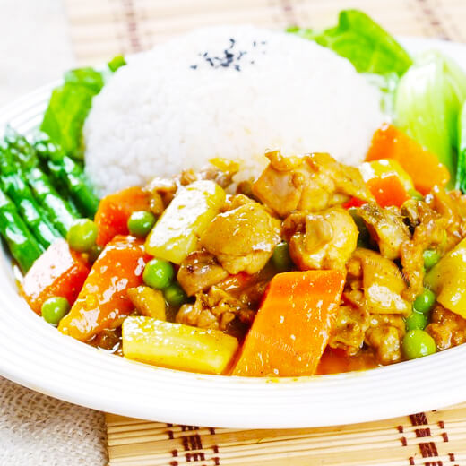 美味的脆皮照烧鸡肉饭