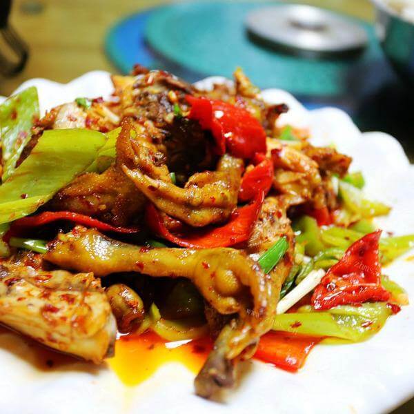 新鲜的清炒银银菜