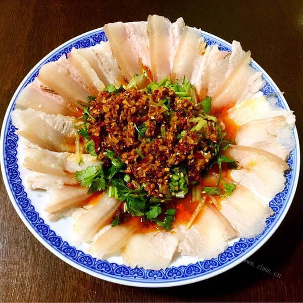 充满回忆的蒜蓉白肉