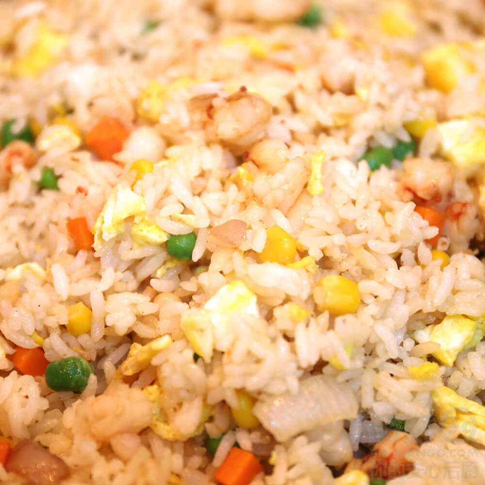 豌豆粒蛋炒饭 