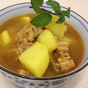 好喝的青菜土豆肉骨汤