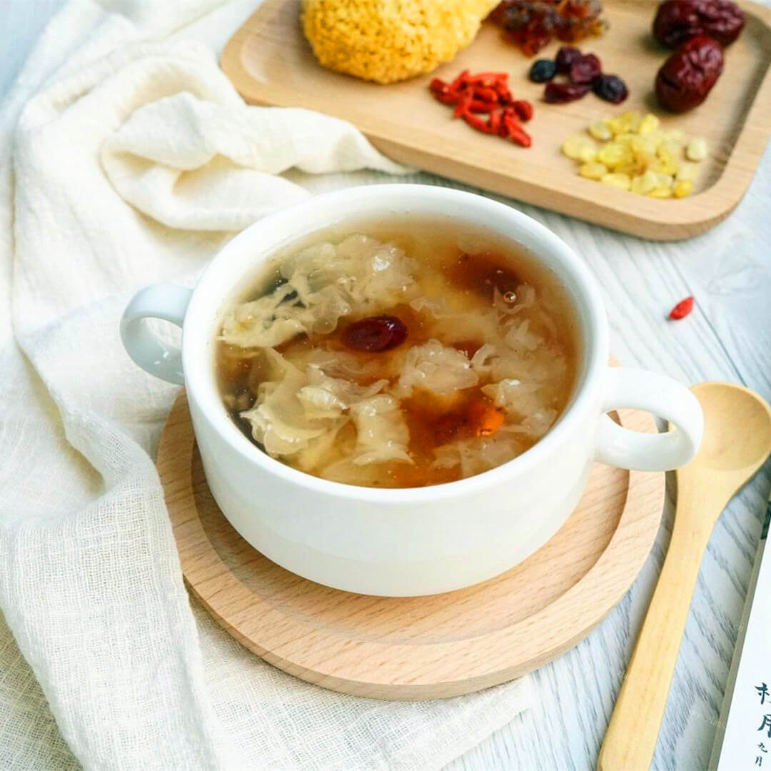 美味的雪耳鱼胶果冻