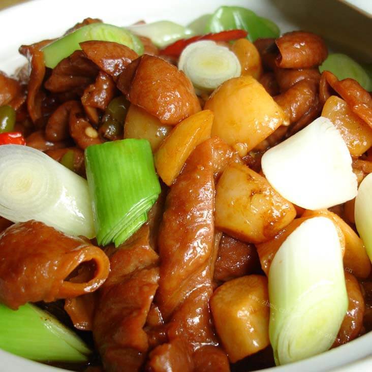 美味的土豆肥肠煲