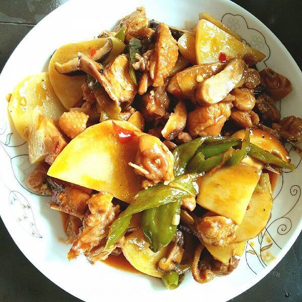 家常红烧土豆鸡