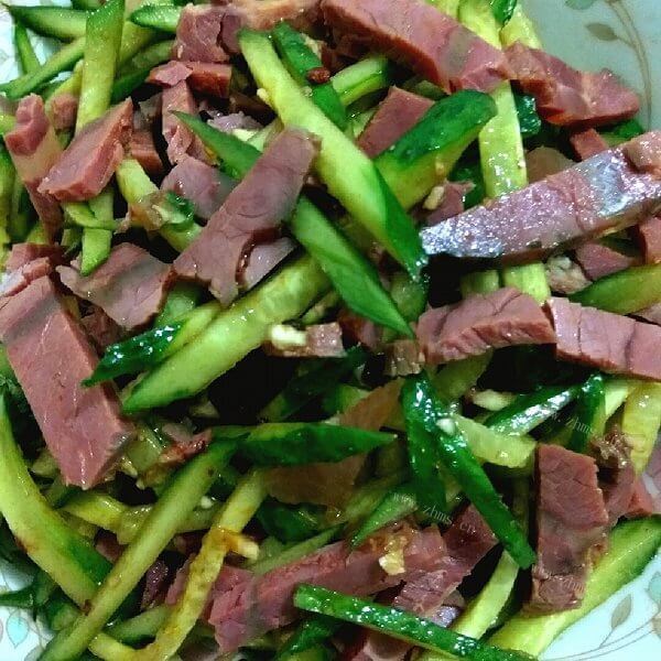 #美食屋#黄瓜拌牛肉