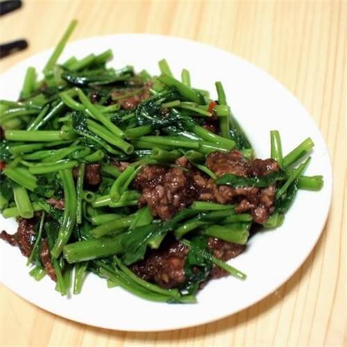 家常牛肉炒空心菜