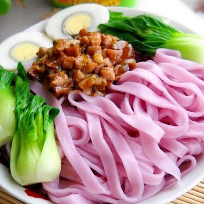 美味的紫甘蓝Q弹手擀面