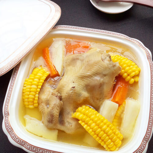 美味的粟米清鸡汤